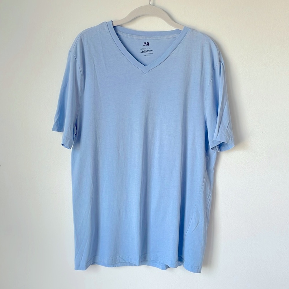 H&M Men’s V-Neck Short Sleeve T-Shirt in Light Blue - Size: L